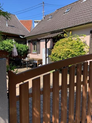 La Maison D'A Cote De Strasbourg Illkirch-Graffenstaden Exteriör bild